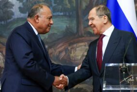 Lavrov, Shoukry discuss solutions to regional crises in Moscow